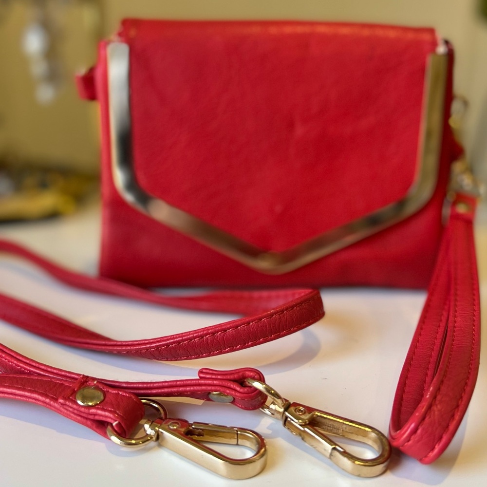 Charming Charlie crossbody bag